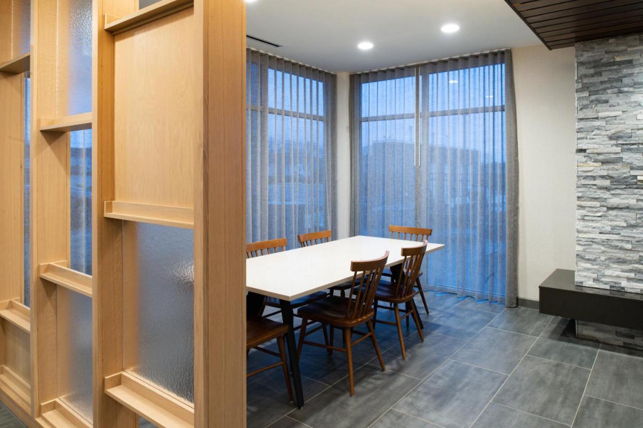 Fairfield Inn & Suites By Marriott Charlotte University Research Park Bagian luar foto