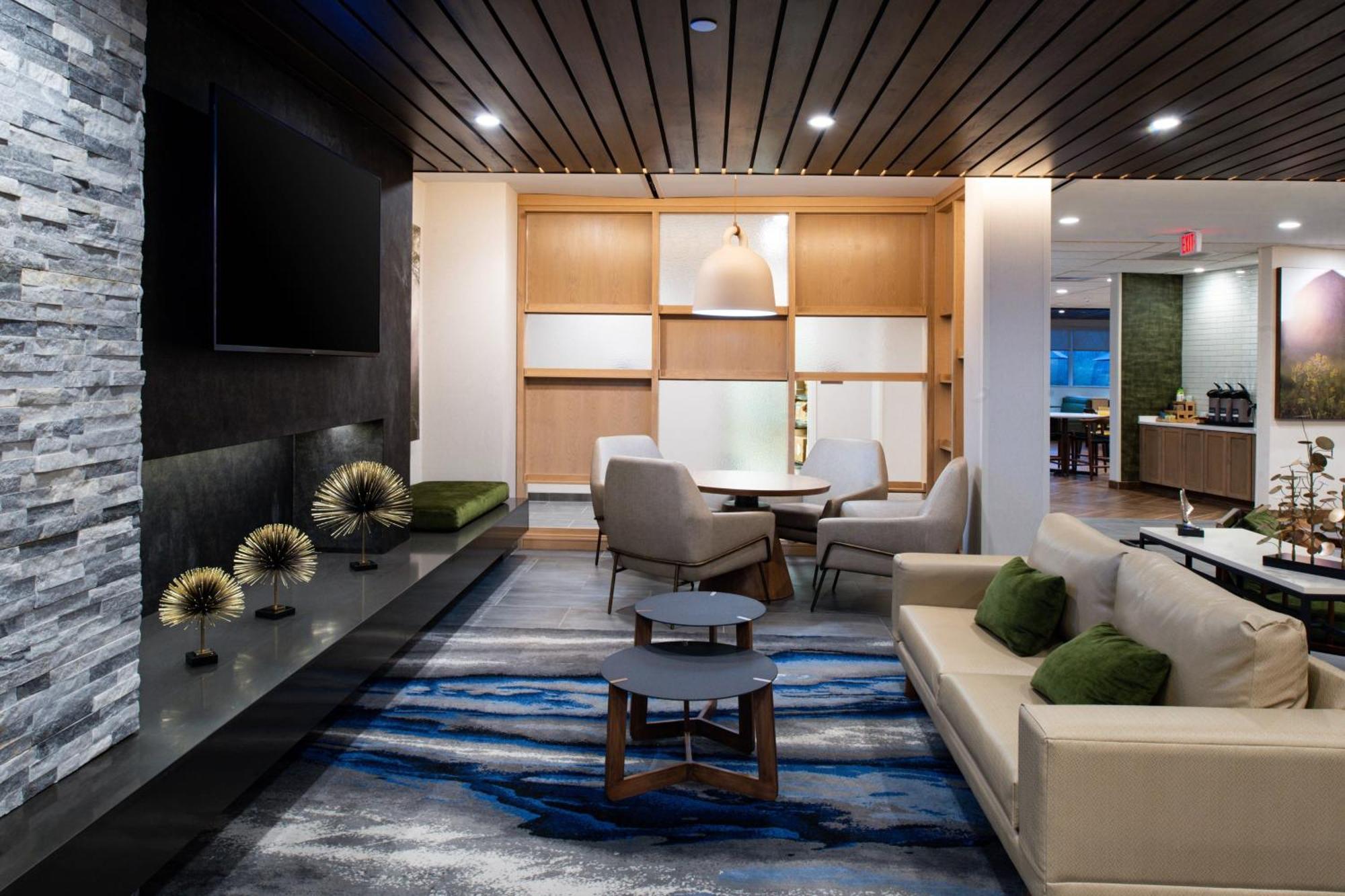 Fairfield Inn & Suites By Marriott Charlotte University Research Park Bagian luar foto
